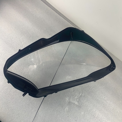 Modelo de automóvil Para Benz C-CLASS W205 Autoparts Concha de plástico de vidrio Superficie de lámpara LED