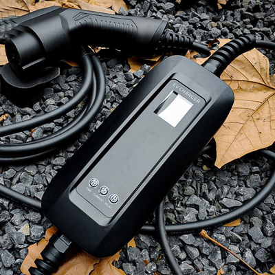 Cargador para vehículos eléctricos 16A de 3,6 kW con clasificación IP66 y voltaje de salida AC 220V del 20%