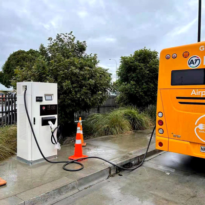 60-180KW CCS Estándar IEC OCPP1.6J Cargador de vehículos eléctricos de corriente continua Actualización remota y actualización de software