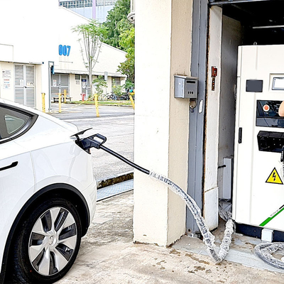 60-180KW CCS Estándar IEC OCPP1.6J Cargador de vehículos eléctricos de corriente continua Actualización remota y actualización de software