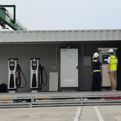 CCS1 CCS2 GB-T Estación de carga de vehículos eléctricos dividida Combinación de pila de cargadores de vehículos eléctricos 240KW