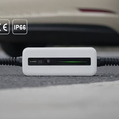 Caja de cargador de automóviles eléctricos CEE Plug Cargador de EV portátil OEM con corriente de salida de 16A 3.6kW