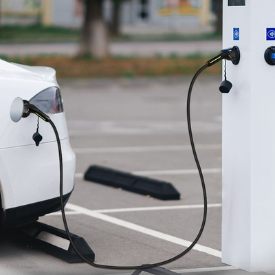 Cable de carga de tipo 2 con voltaje de funcionamiento de 480V AC 3 Fase Mode3 EV Charger 22KW