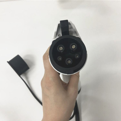 Material de concha termoplástica Tipo 1 IP55 32A 250V AC Enchufe de carga de un solo vehículo eléctrico