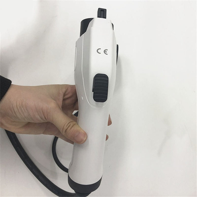 32A Enchufe de carga de vehículos de uso doméstico de tipo 1 con material termoplástico de concha y nivel IP55