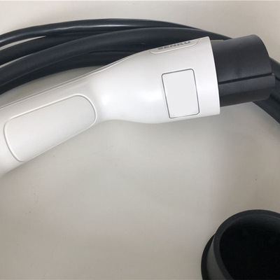 32A Enchufe de carga de vehículos de uso doméstico de tipo 1 con material termoplástico de concha y nivel IP55