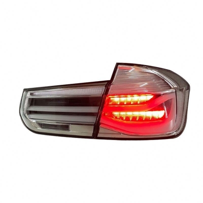 Luces traseras de automóviles personalizadas para BMW Serie 3 F30 F35 F80 Luz trasera LED Lci de lente clara blanca