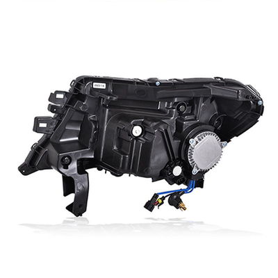 Actualice su NAVARA 14-22 con Plug And Play faro con señal de giro dinámico incluido