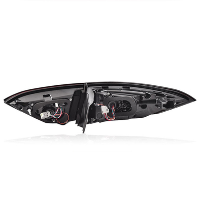 12V Modificado de luz trasera LED 16-20 para Maserati Levante