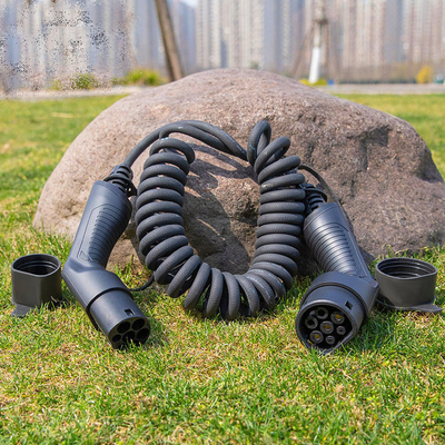 Conector de carga de vehículos eléctricos de tipo 2 con material TPU y voltaje de funcionamiento de 250 V
